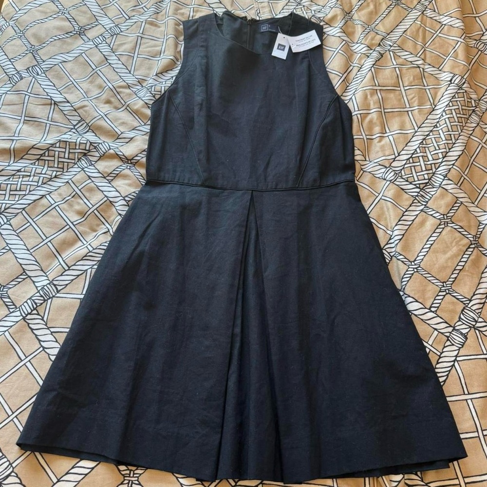Brand New black linen Gap dress